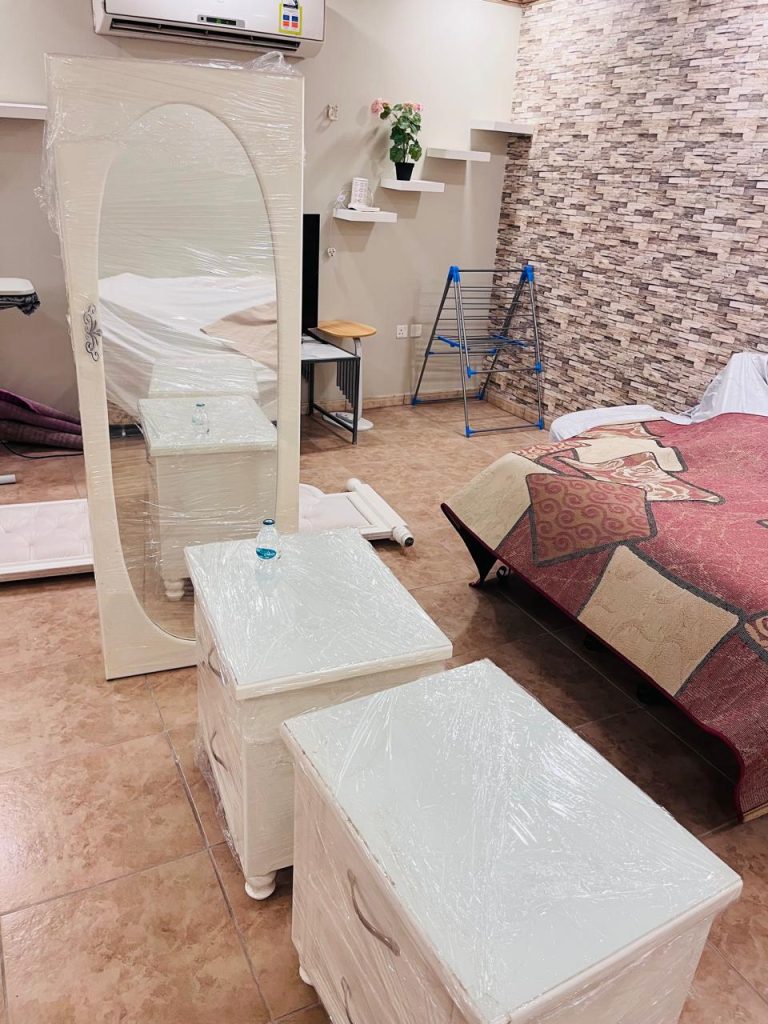 نقدم خدمة نقل الأثاث في الدمام
